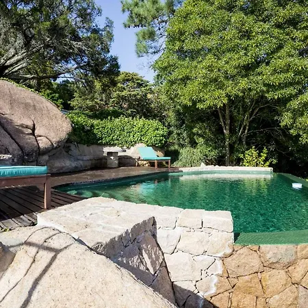Casa Entre Rochas By The Getaway Collection